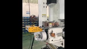 Prueba de funcionamiento de la prensa de lado recto MDH-65T con alimentador doble